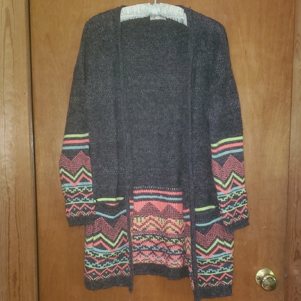 Wishlist Gray and Pink Geometric Cardigan Sweater